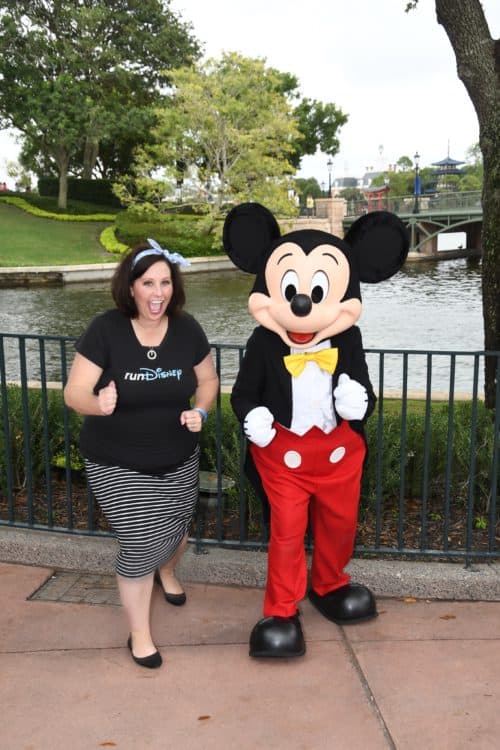 travel agent who runsDisney with Mickey Mouse