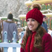 Noelle starring Anna Kendrick has some christmas song puns